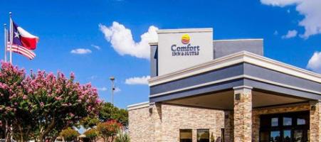 Comfort Inn & Suites Plano East
